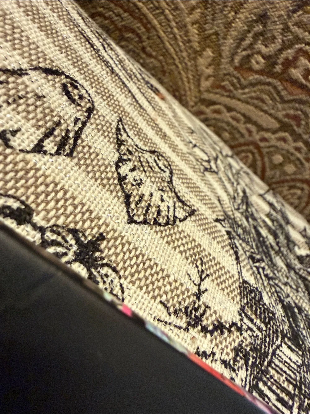 Cynthia Rowley Black and White Sparkle Halloween Table Runner